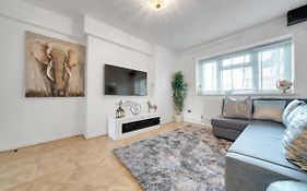 Tower Bridge Large Modern 3 Bed Apartment By London Bridge